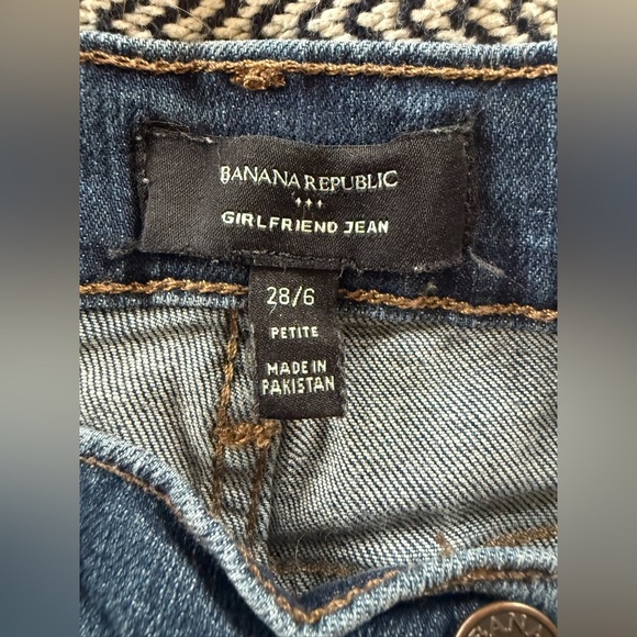 Banana Republic Girlfriend Dark Wash Ankle Jeans - 28/6P - Picture 5 of 5